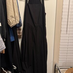 Black Sleeveless Dress